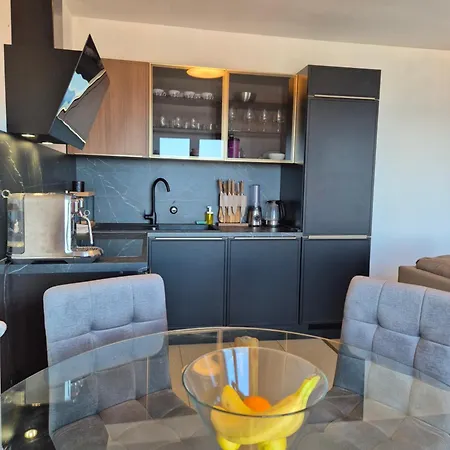 Apartment Sunrise - Free Private Parking