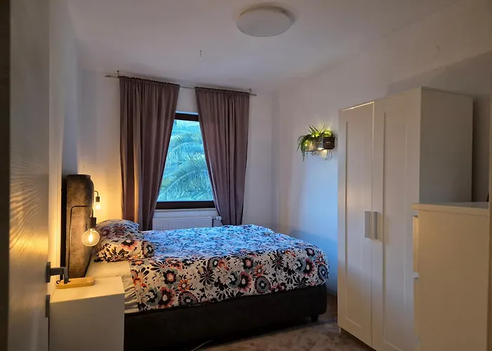 Sunrise - Free Private Parking