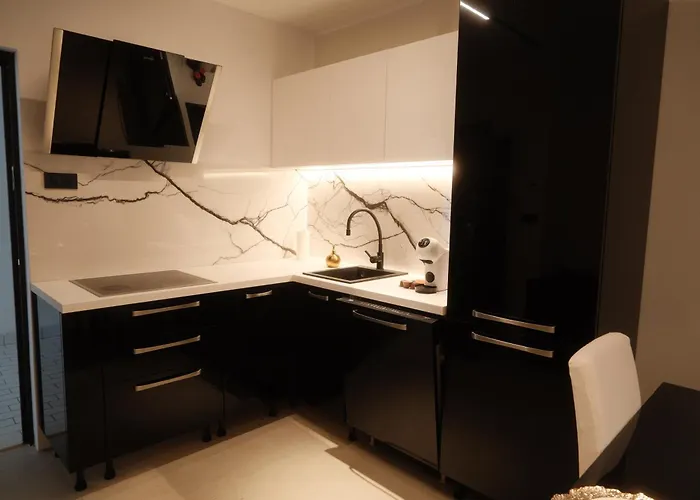 Sunrise - Free Private Parking Опатия