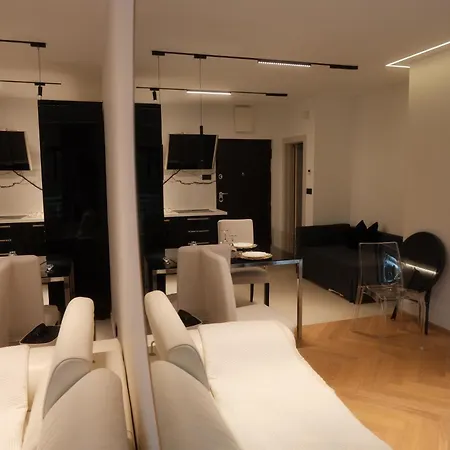 Sunrise - Free Private Parking Apartmán